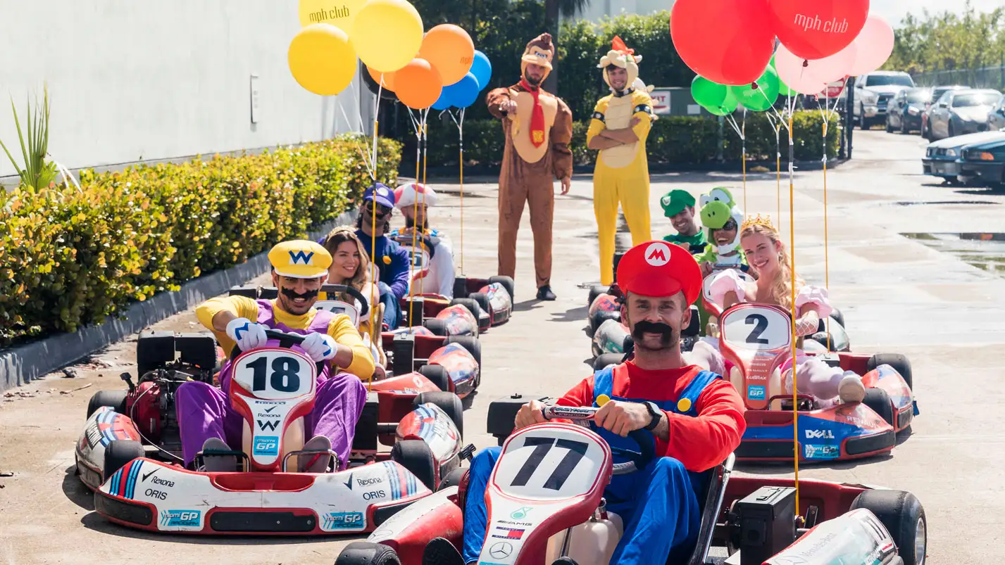 halloween-supercar-run-mph-club-mario-kart1