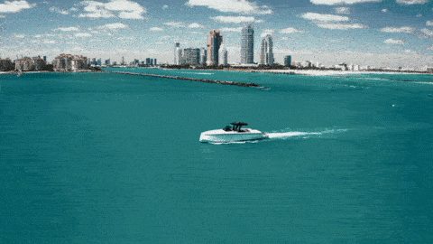 Pardo 43 yacht charters mph club