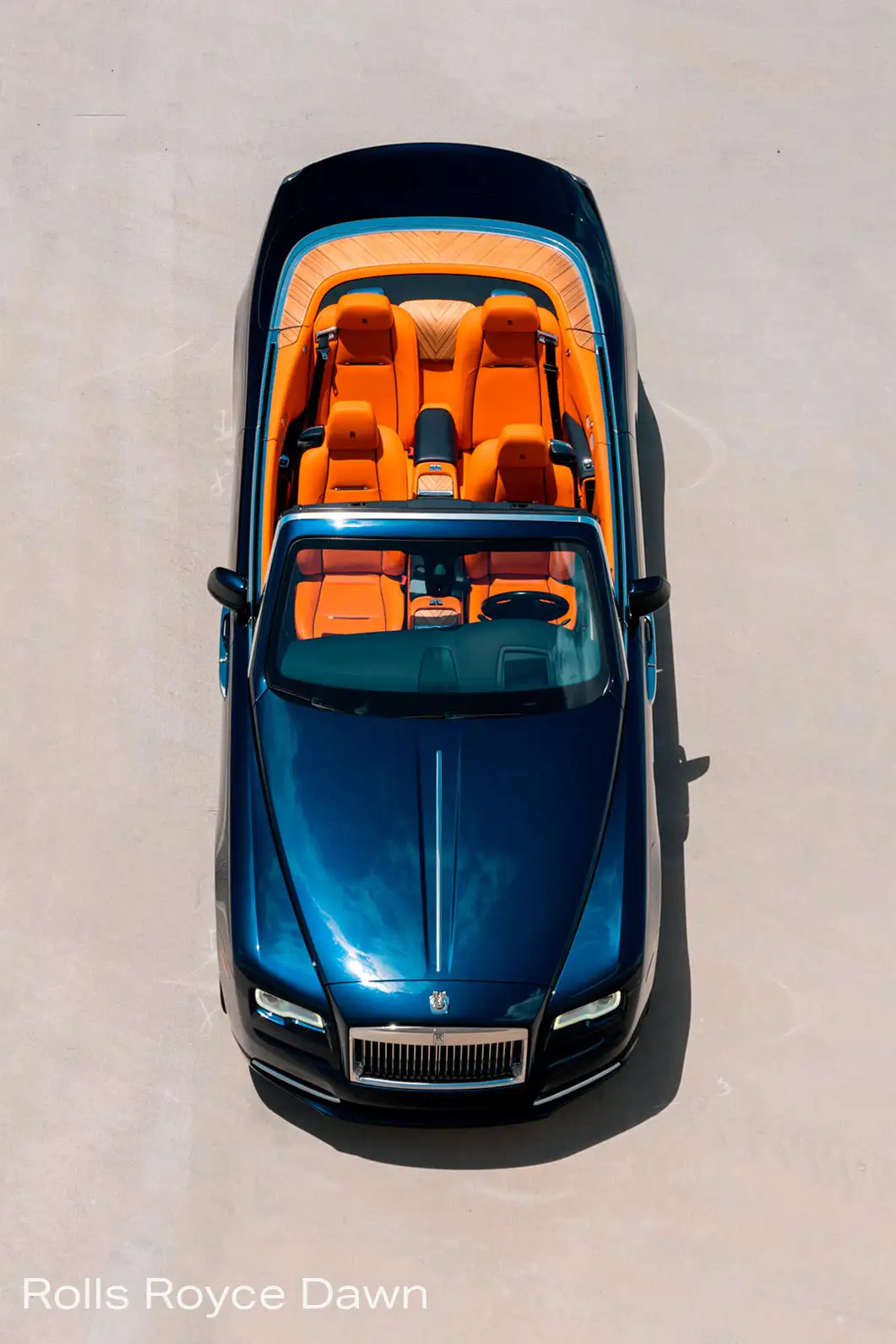 rolls-royce-dawn-rental-vs-bentley-gtc-rental-mph-club-birdseye-view006