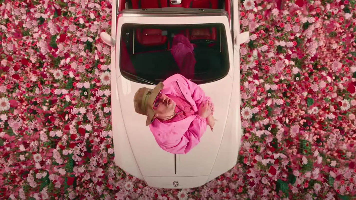 bad-bunny-mph-club-luxury-and-exotic-props