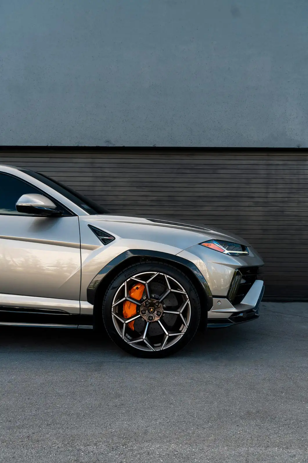 2023 Lamborghini Urus blog - mph club 5